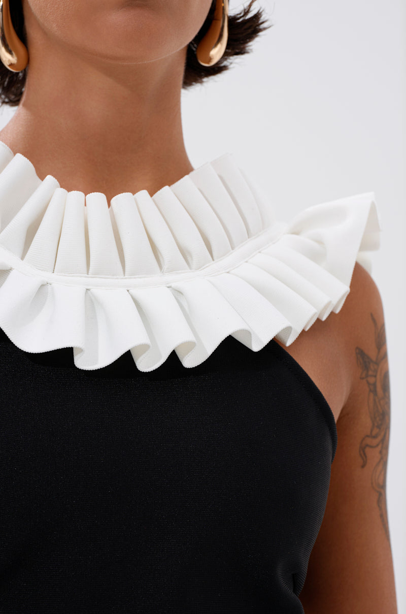BAROQUE MOCK NECK TOP
