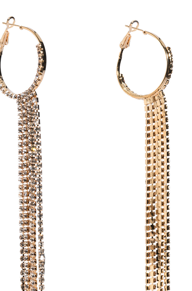 DRIPPIN CIRCLE DANGLE EARRING IN GOLD